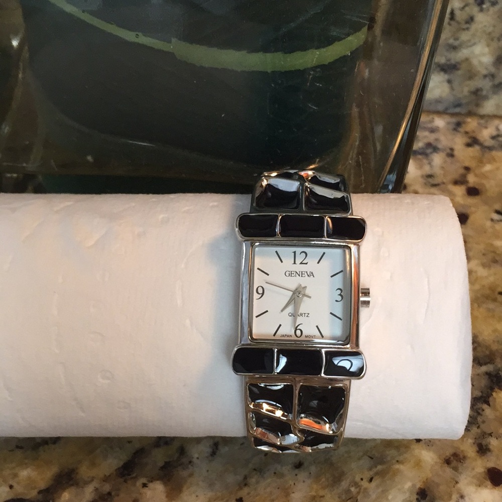 Watch - Picture 2 of 2